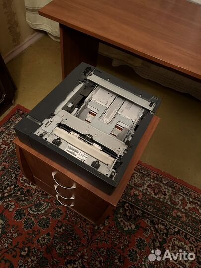 HP лоток бумаги для Color Laserjet CM2320. CB500A