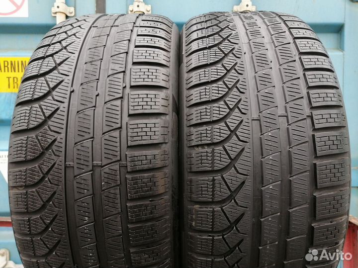 Pirelli P Zero Winter 245/45 R18 100V