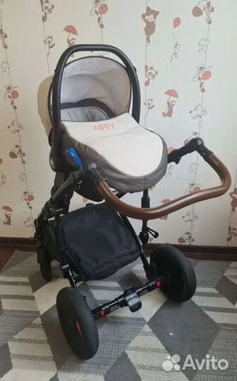 Коляска zippy 3 в 1