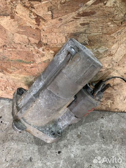 Стартер Volkswagen Touareg 4.2 AXQ 2003-2007