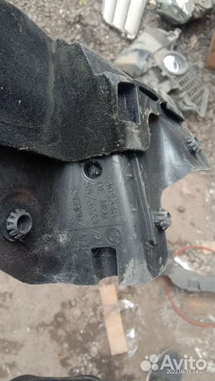 Уплотнитель стекла двери задний правый Bmw 6 G32