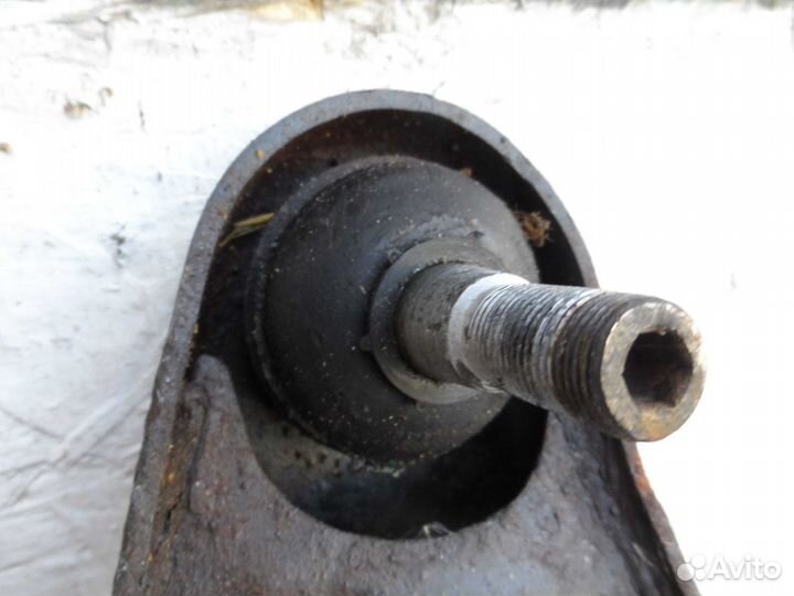 Рычаг передний левый нижний Ford Explorer 4 7L2430