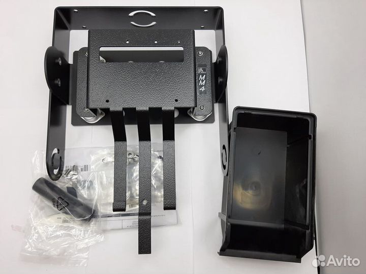 Крепеж на погрузчик для принтера QLn4