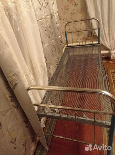 Кровать железная