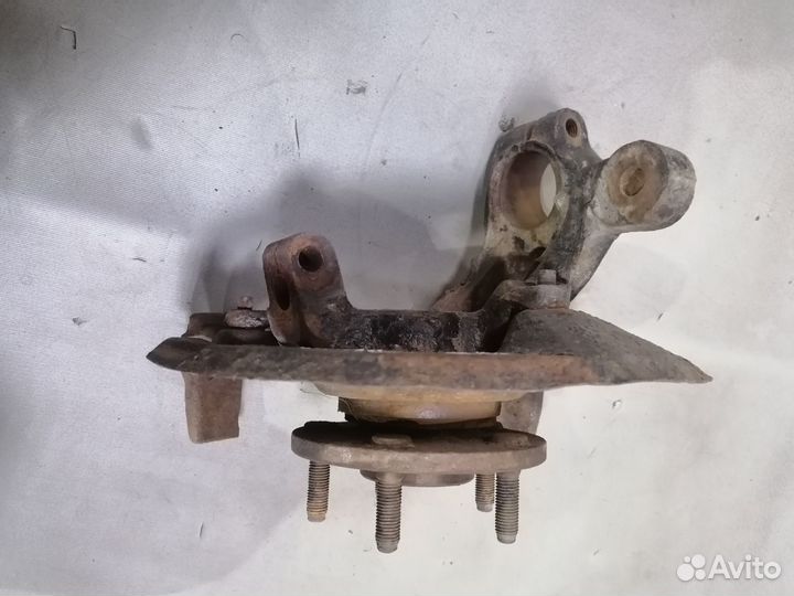 Кулак поворотный передний правый Ford Taurus 1