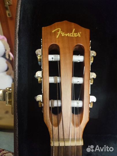 Классическая гитара Fender ESC80 с кофром