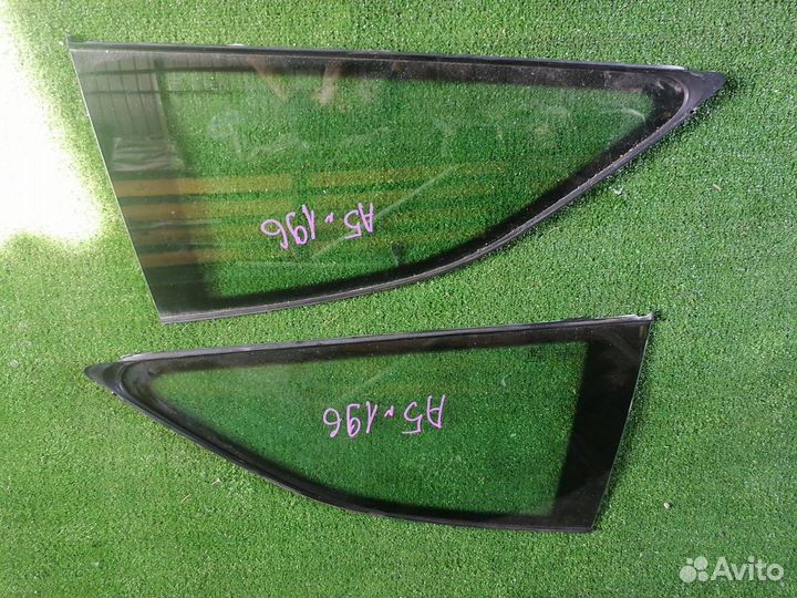 Стекло собачника пара Audi A5 cala 2009