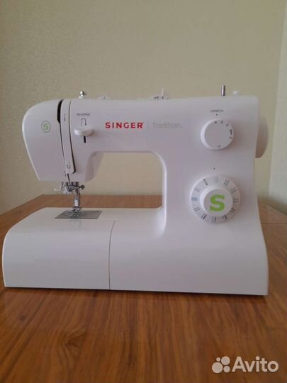 Швейная машина Singer Tradition 2273