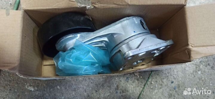 Натяжитель ремня 1jz ge