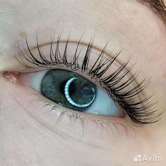 Ламинирование ресниц в салоне на мик-оне победа