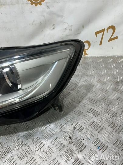 Фара передняя левая Audi A6 4G2