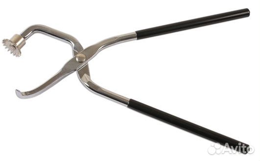 Съемник тормозных барабанов