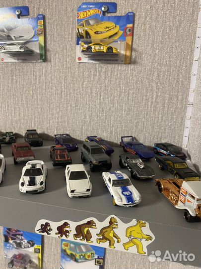 Hot wheels машинки