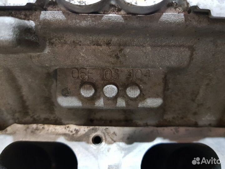 Головка блока цилиндров правая Audi A6 4F2 BDX