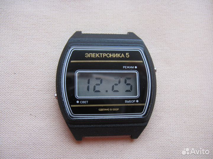 Часы Электроника советские, СССР, новый корпус