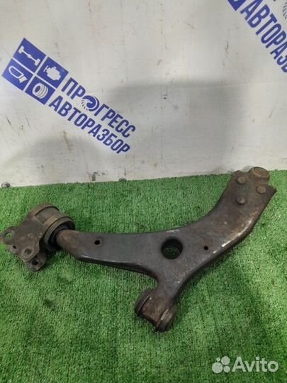 Рычаг подвески правый Ford Focus 2 хэтчбек 1.8