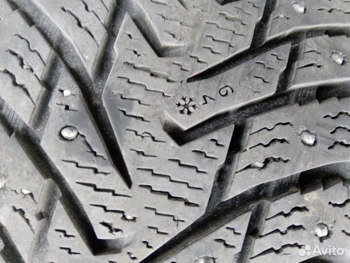 Nokian Tyres Hakkapeliitta 8 SUV 235/65 R17