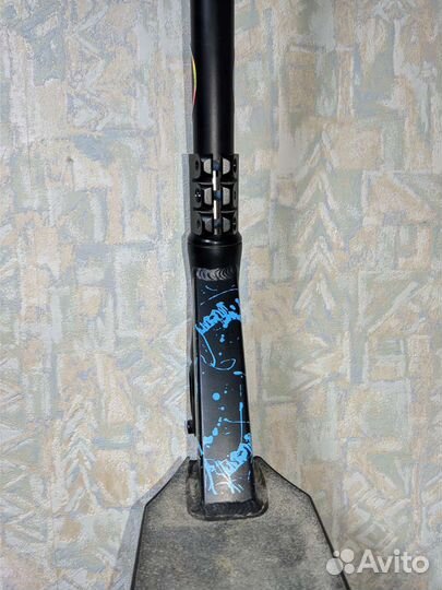 Трюковой самокат Limit