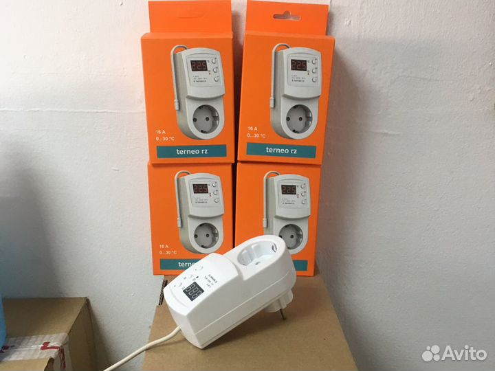 Терморегуляторы С вилкой на Комсомольском