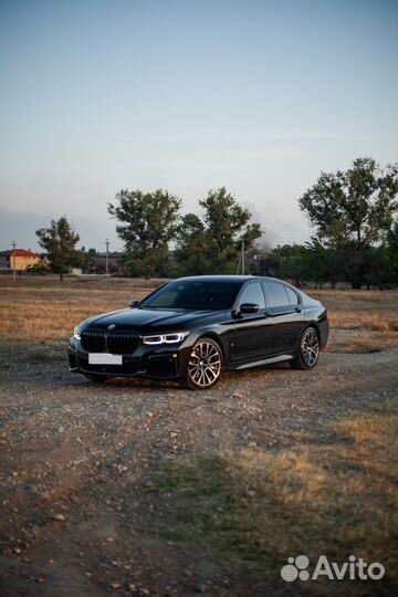 BMW 7 серия, 2021