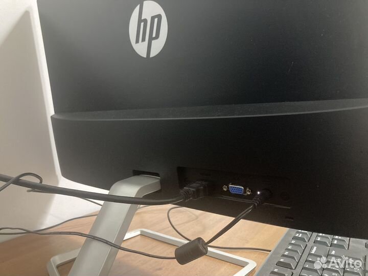Монитор HP 22f