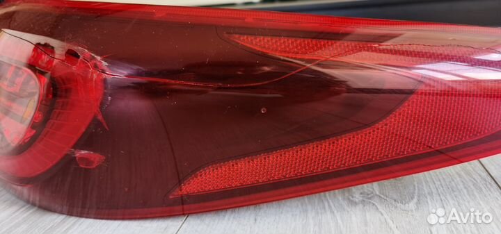 Фонарь Kia Sportagе 4 (QL) задний правый (битый)