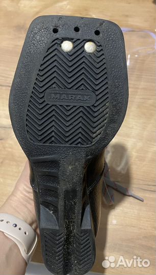 Лыжные ботинки