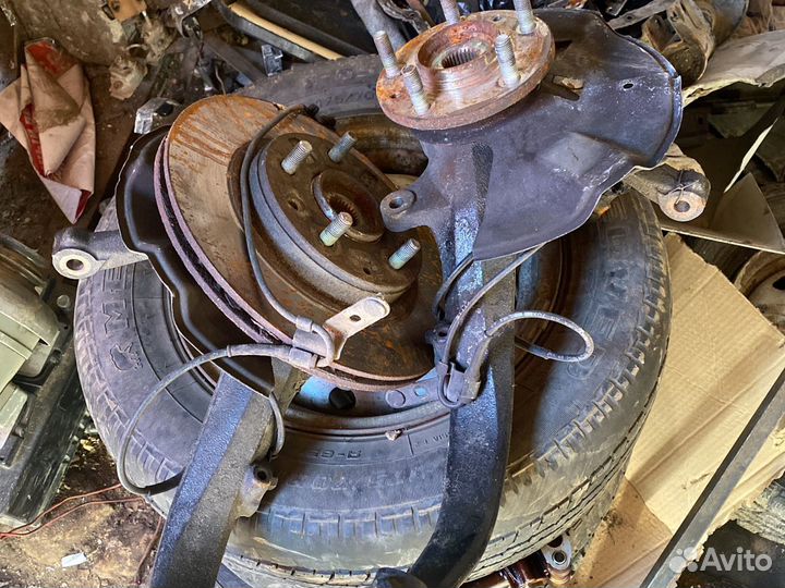 Поворотные кулаки в сборе mazda 6