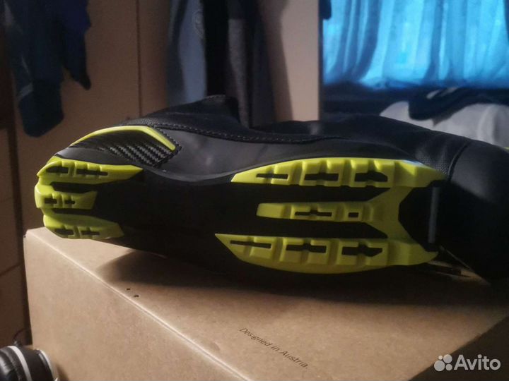 Лыжные ботинки fischer carbonlite