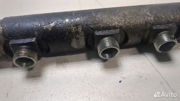 Рампа топливная Mercedes Vito W639, 2010