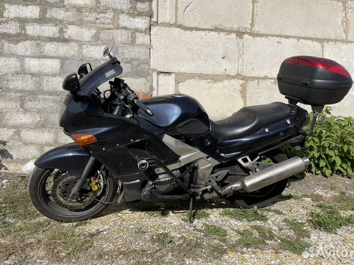 Продается kawasaki zzr 400/2