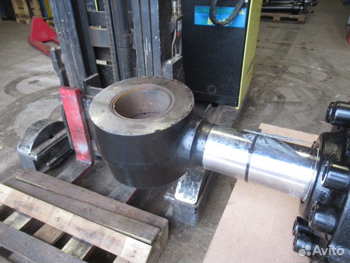 Caterpillar - 3475539