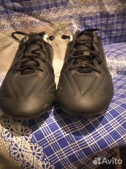 Футбольные бутсы demix