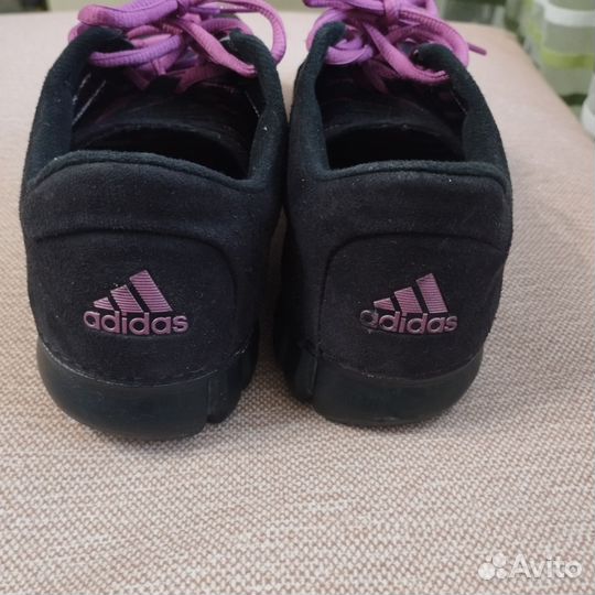 Кроссовки Adidas женские 37р