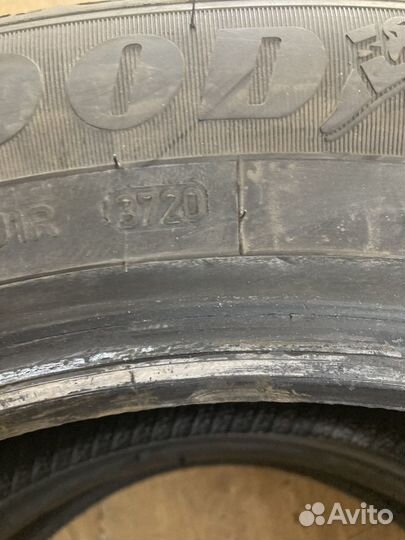 Goodyear EfficientGrip Performance 225/55 R19