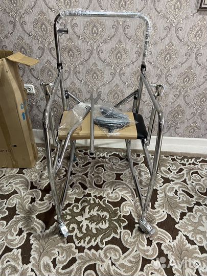 Ходунки для инвалидов