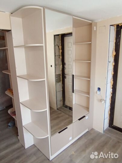 Кухни и шкафы на заказ