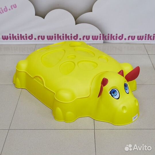 Песочница с крышкой