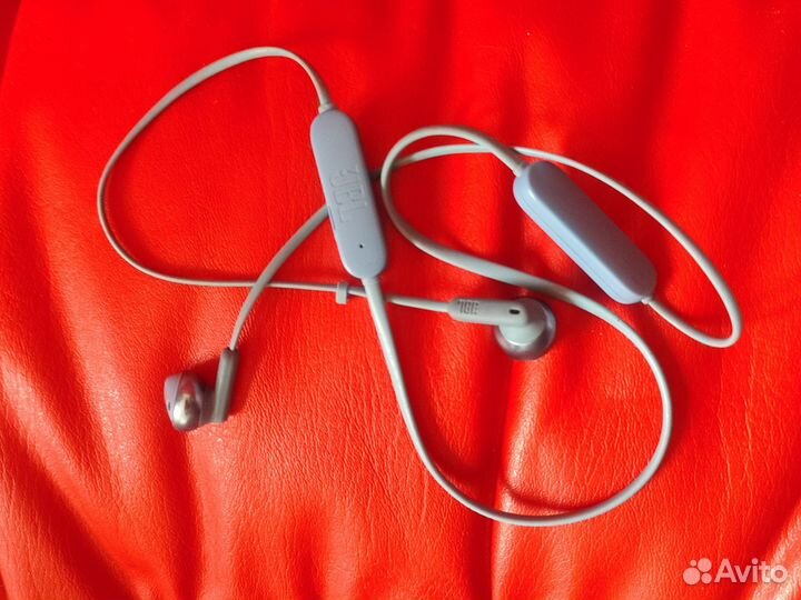 Наушники jbl tune 215bt