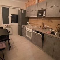 2-к. квартира, 56 м², 2/5 эт.