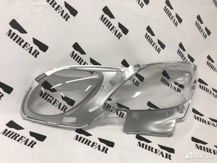 Левое стекло фары Lexus GS s190 2004-2011