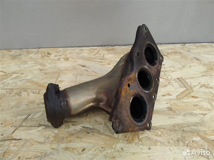 Коллектор выпускной правый Mercedes C-Class W204