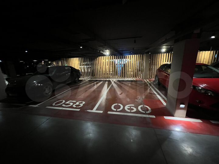 Машиноместо, 14 м²