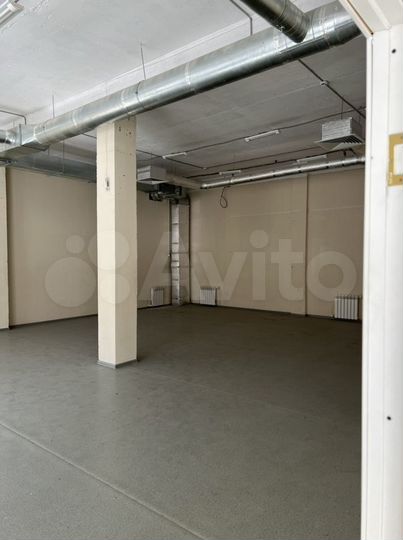 Здание, 834 м²