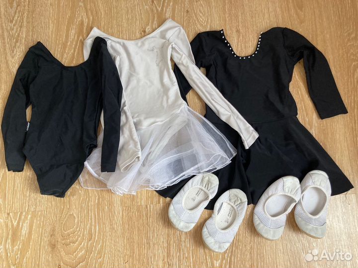 Купальники для танцев пакетом 4-5 лет