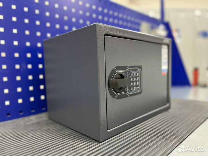 Сейф для денег и документов T-250 EL