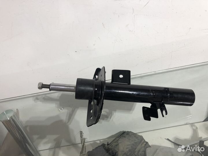 Амортизатор газовый правый volvo S60 ford S-MAX