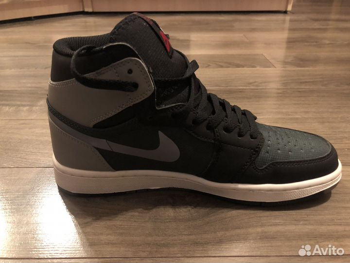 Кроссовки Nike Air Jordan 1 новые