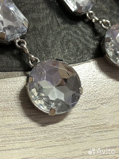 Серьги со стразами