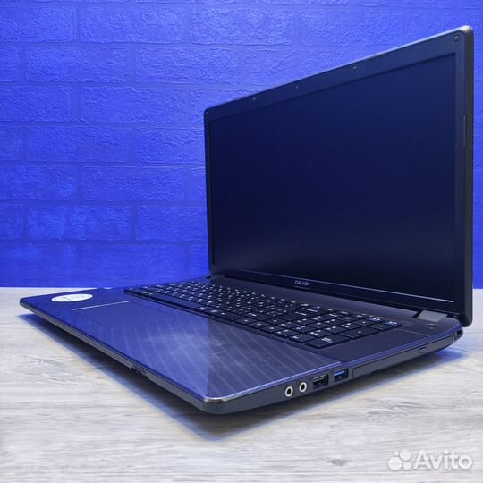 Ноутбук dexp W670SFQ